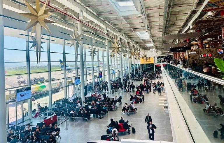 Rekord fluturimesh në janar, rritje 115.7 për qind krahasuar me periudhën para pandemisë